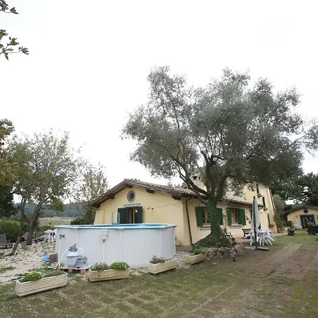 Bed & Breakfast Gusto E Benessere Country House
